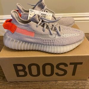 Yeezy Boost 350 V2 Women Size US 6/UK 5.5